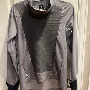 On Running Gray Weather Shirt